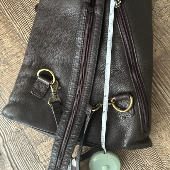 Hobo Slay Convertible Sling - Picture 7 of 16